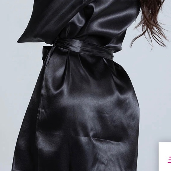 Satin Robe - Picture 2 of 3